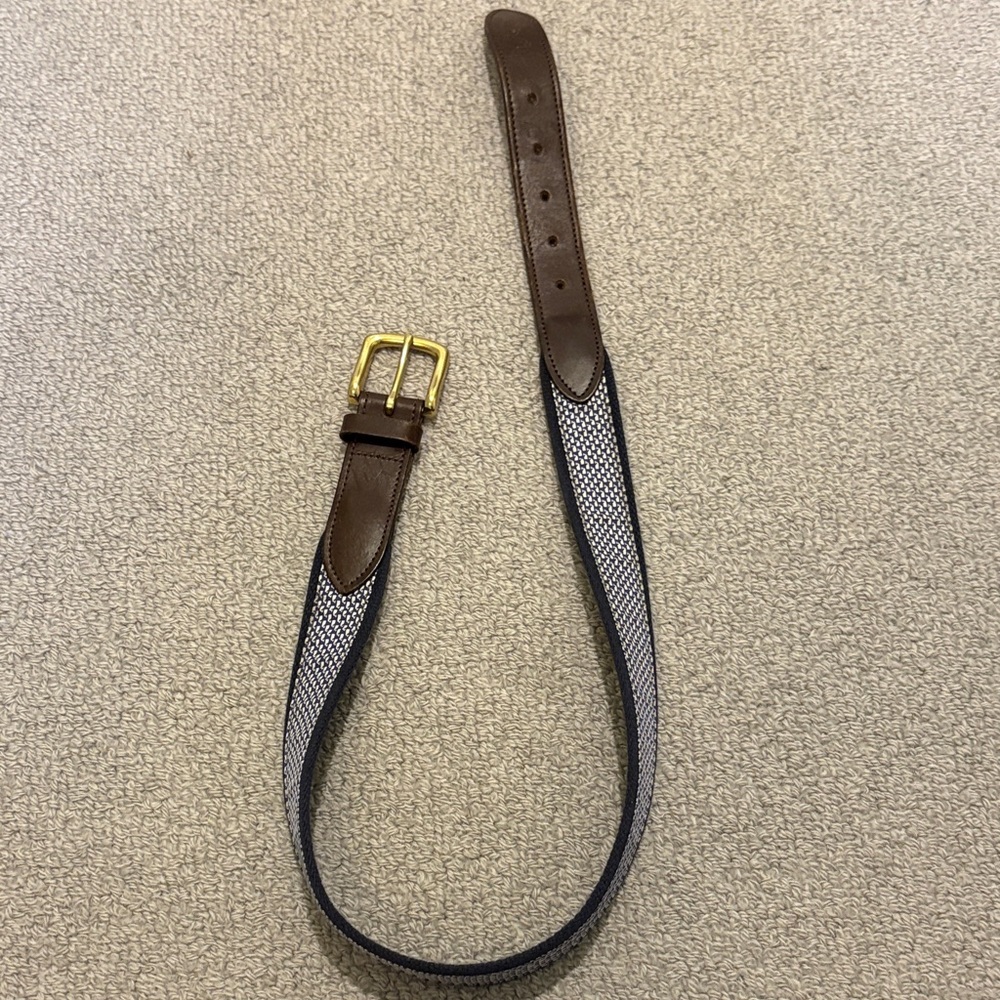 Vineyard Vines Belt - Classic Whale Pattern